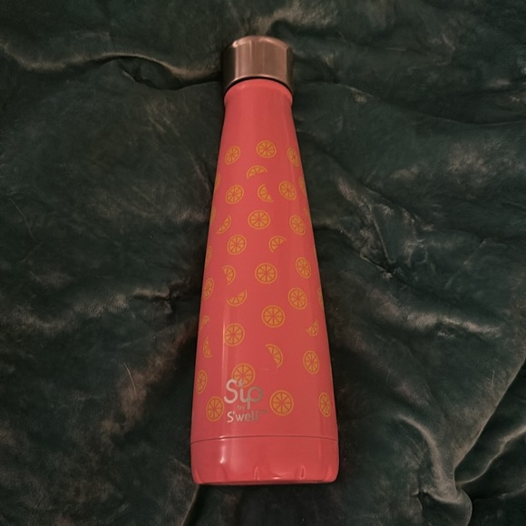 EUC Sip by Swell stainless steel 15oz Lemon Drop Water Bottle - Picture 3 of 6